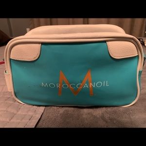 Cosmetic case